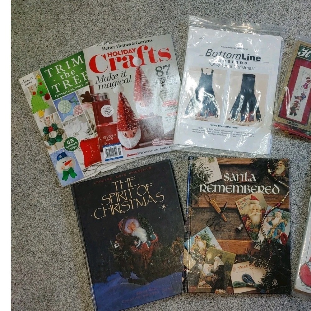 VTG Lot of Christmas Theme Project Books DIY Decor Ideas Patterns Supplies Cook